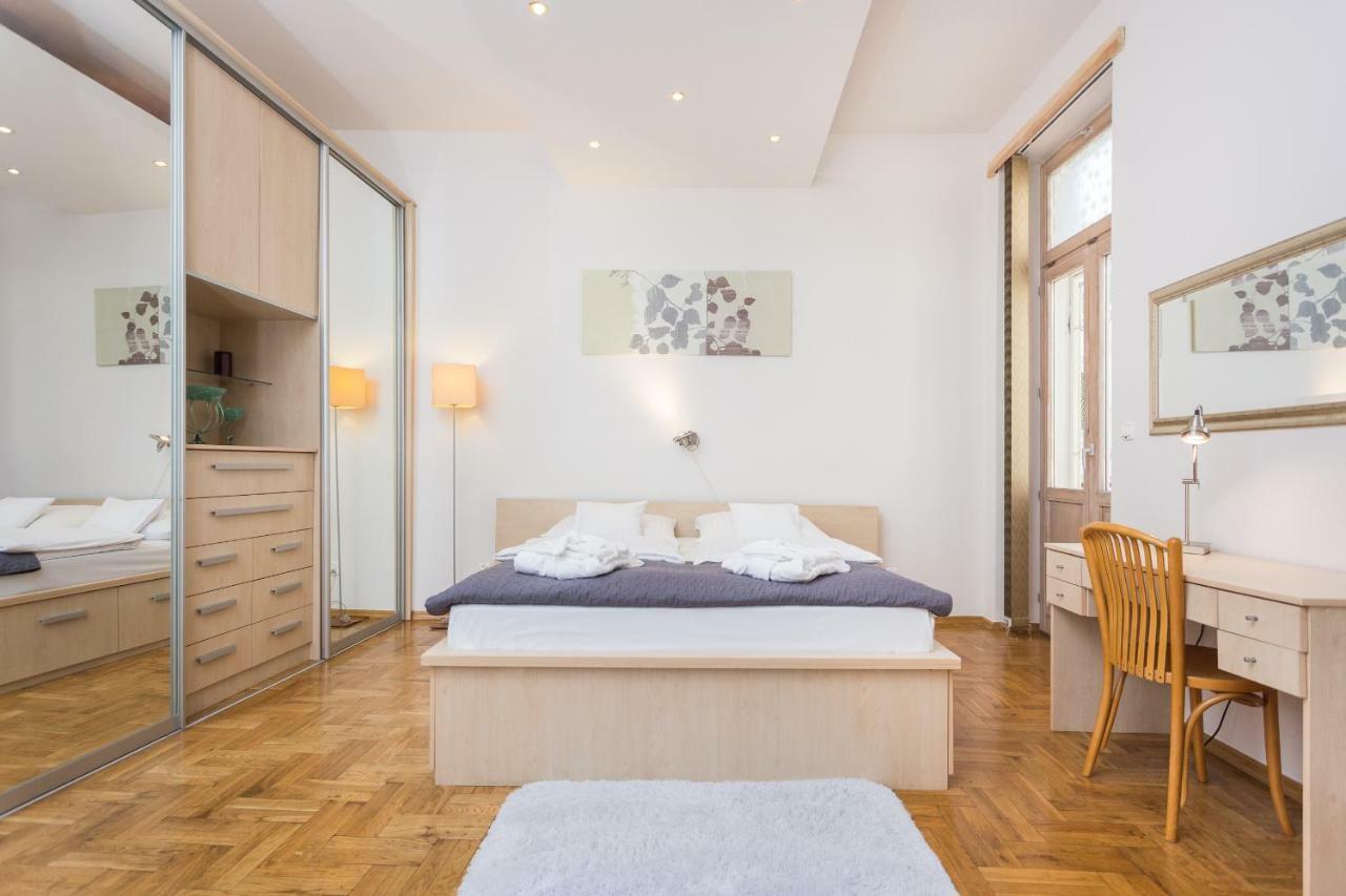 Avanti Apartament *